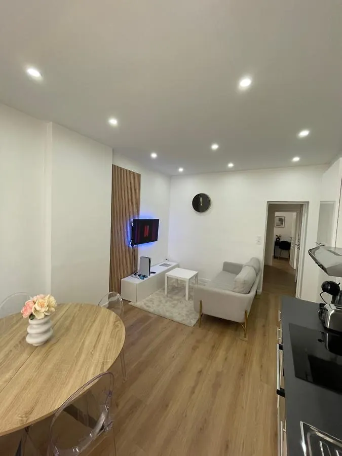 Appartement T4, All Inclusive Proche Port / Plage Toulon 0*,